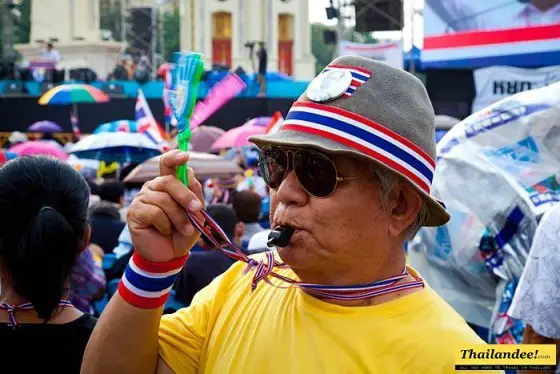 manifestant anti-gouvernement en Thailande