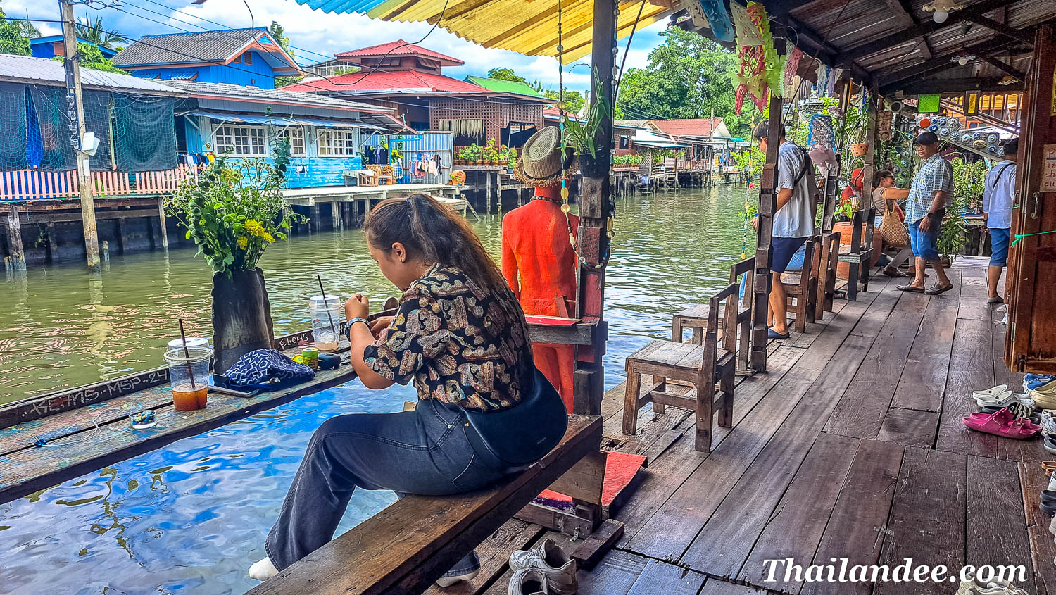 bang luang floating market bangkok