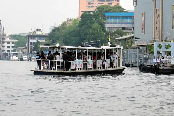 bangkok ferry boat