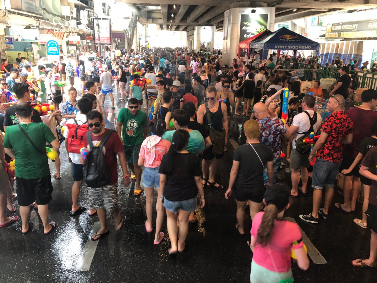 songkran silom