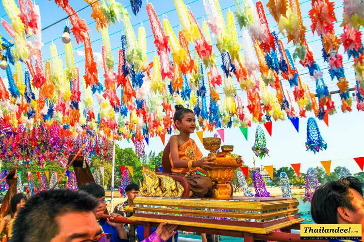 parade songkran thailande