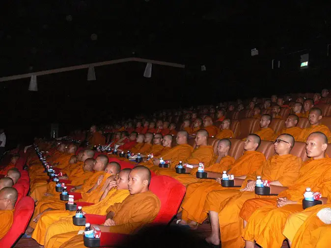 thailand-monk-cinema