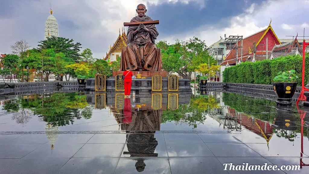 Wat rakhang bangkok